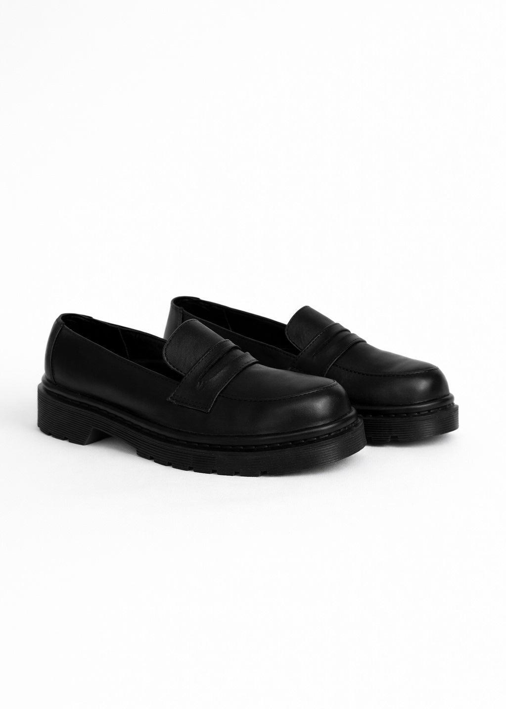 Penny Loafers Black and White