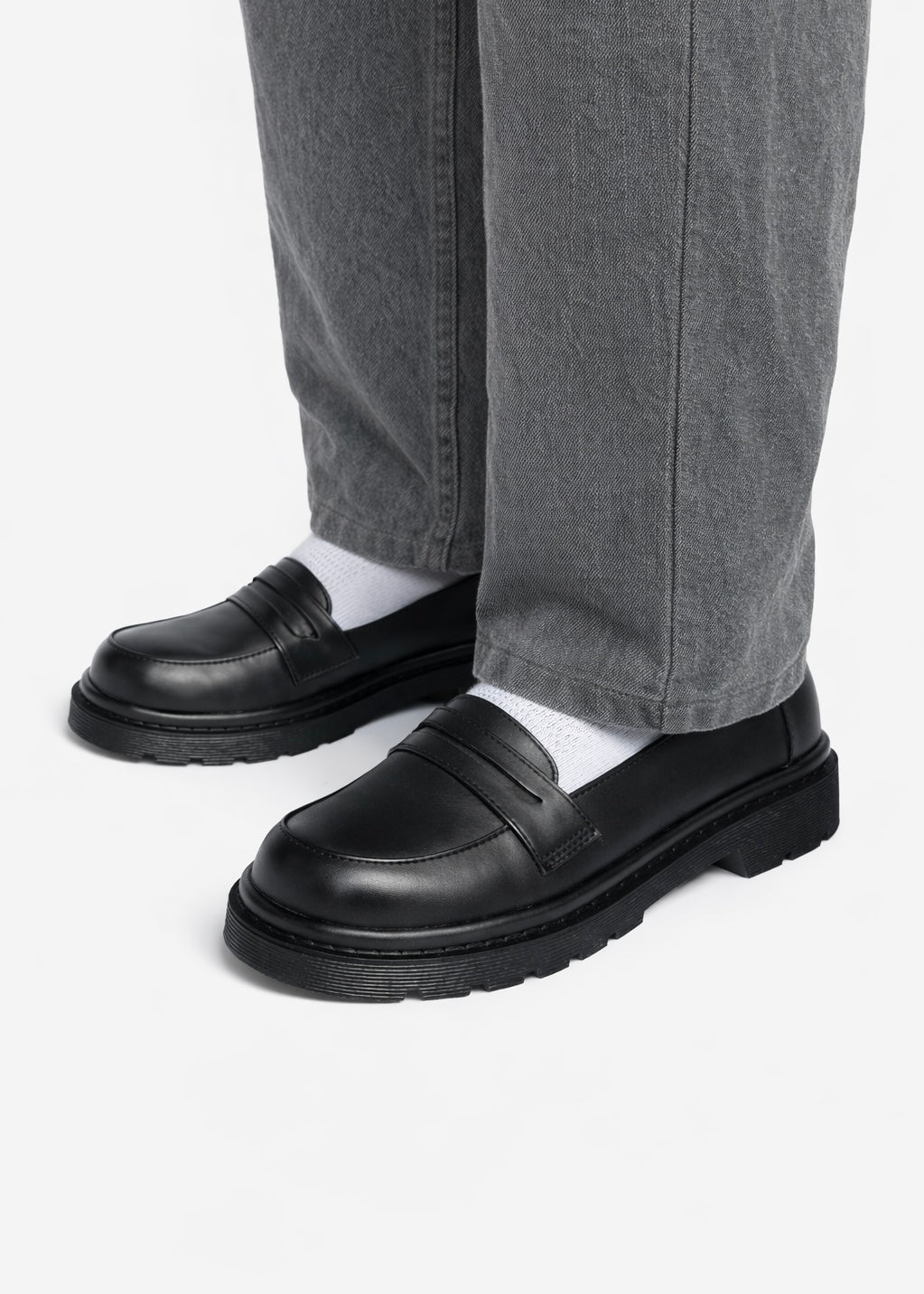 Penny Loafers Black and White